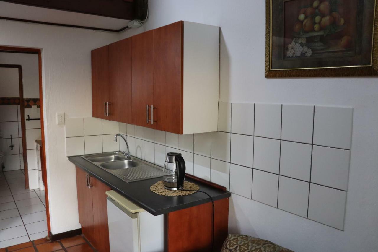 Greenwoods Self-Catering Pretoria-Noord Exterior foto